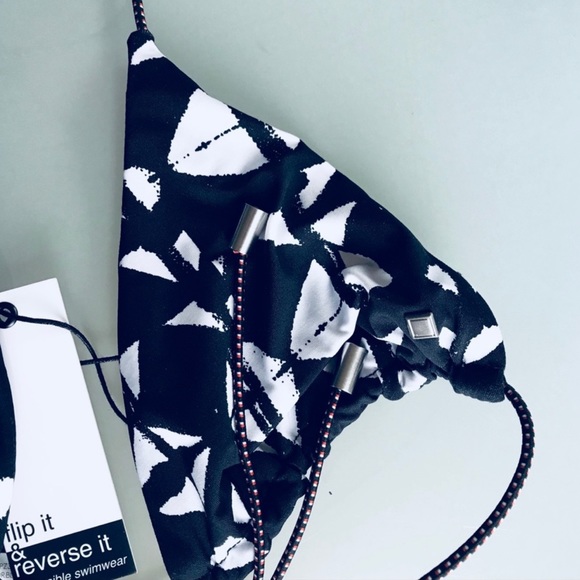 DOLCE VITA Zulu Reversible Triangle Bikini Top - Picture 5 of 6